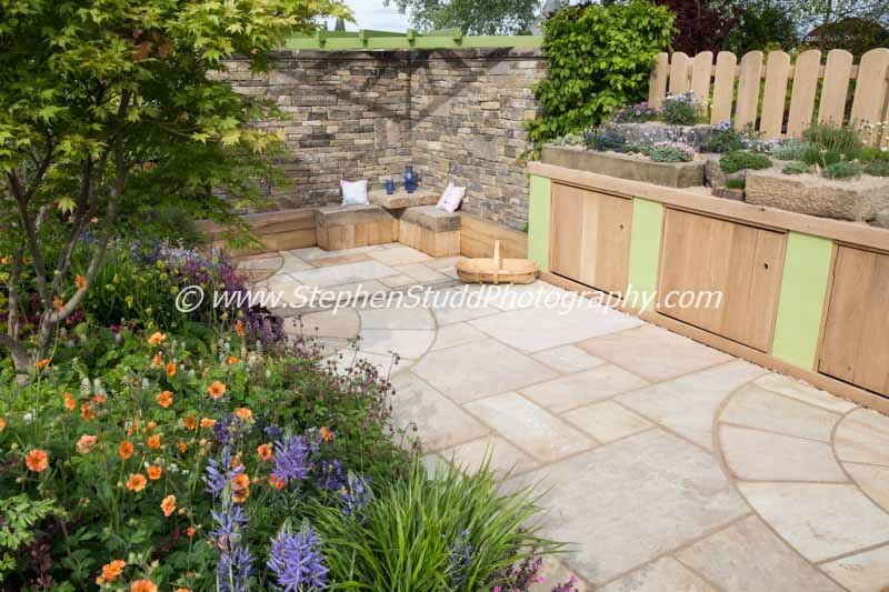 RHS Malvern spring rhs show 2015 Pip Probert 'Cornerstone' garden Outer Spaces garden design Silver Gilt