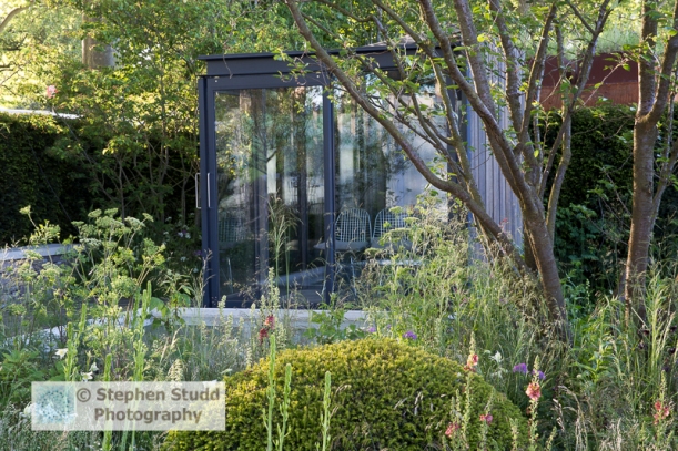 RHS Chelsea flower show 2015 Cloudy Bay Garden in association with Vital Earth – Designers Harry and David Rich - Sponsor - Cloudy Bay – Bord na Mona - awarded Gold medal